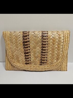 Beautiful Elegant Tan and Brown Woven Clutch With Gorgeous Lining
